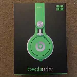 Beats Mixr Limited Edition